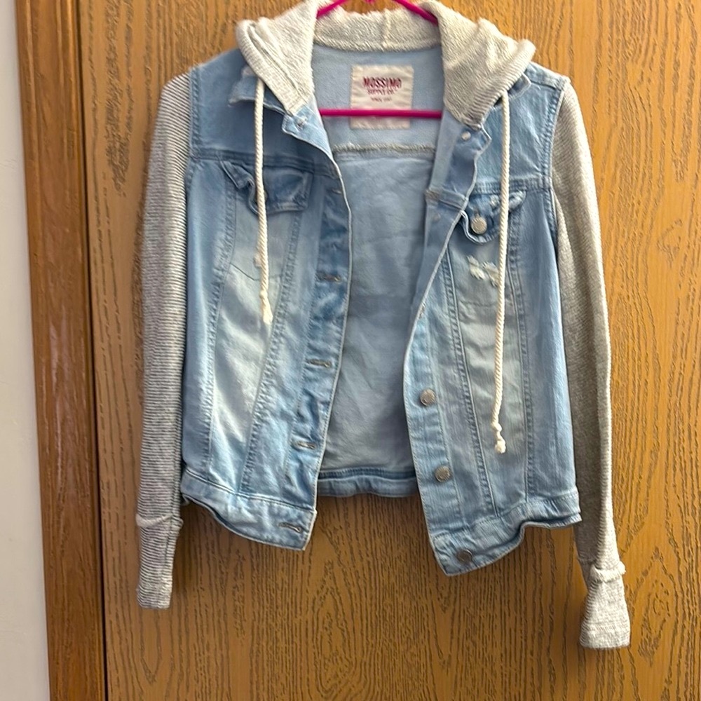 Mossimo Supply Co. Light Blue Jean Jacket with Gray Sleeves